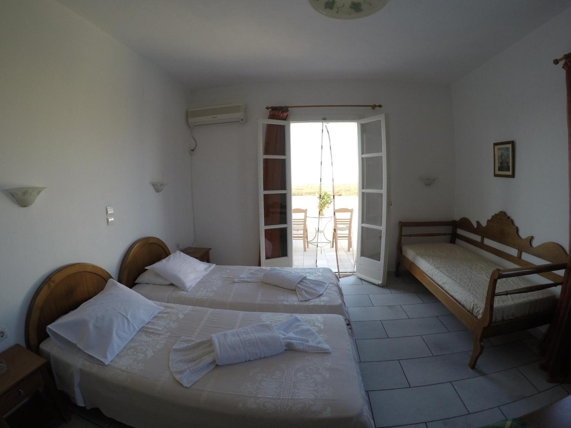 Birbas Hotel Agia Anna  Exteriör bild
