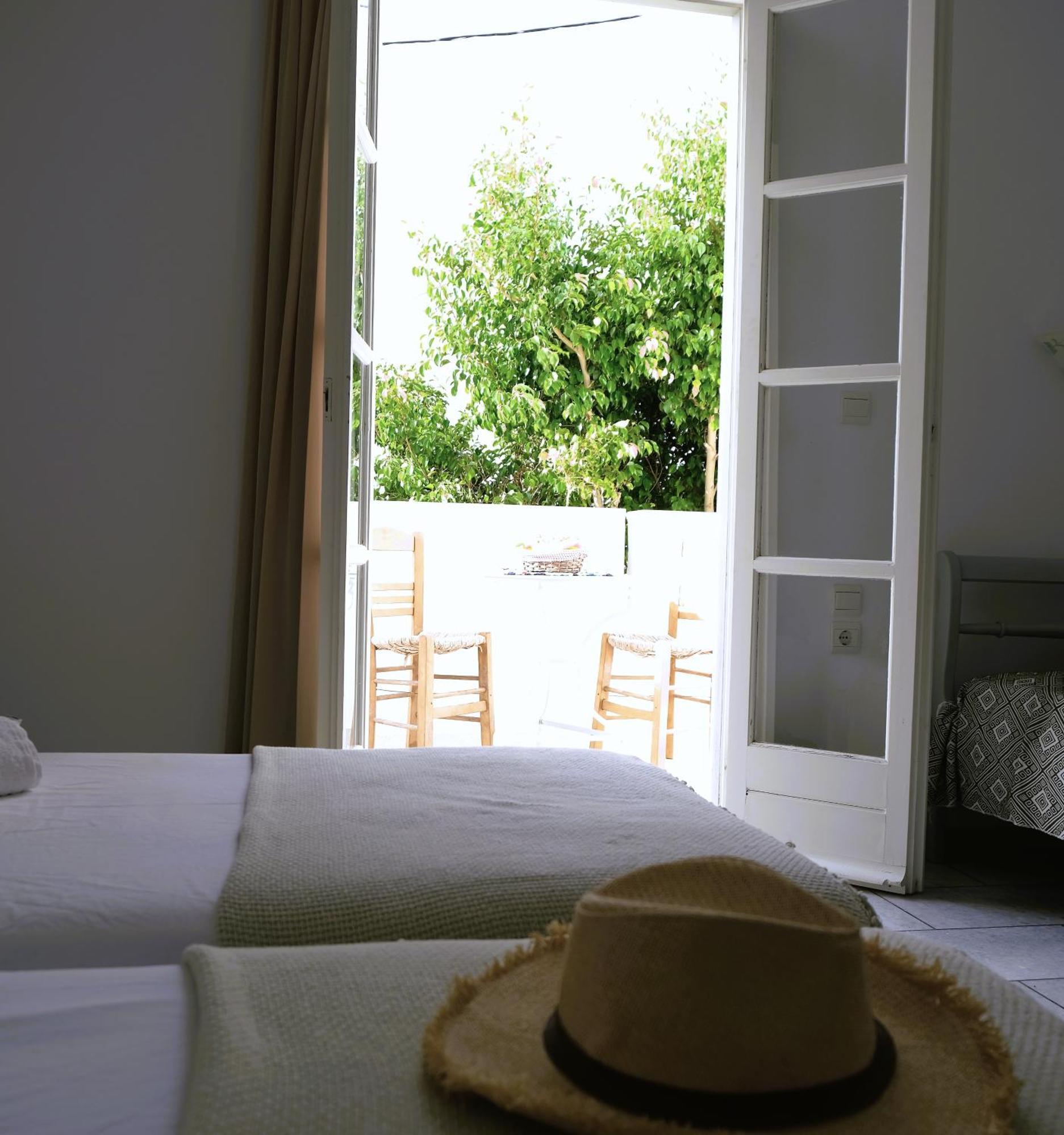 Birbas Hotel Agia Anna  Exteriör bild